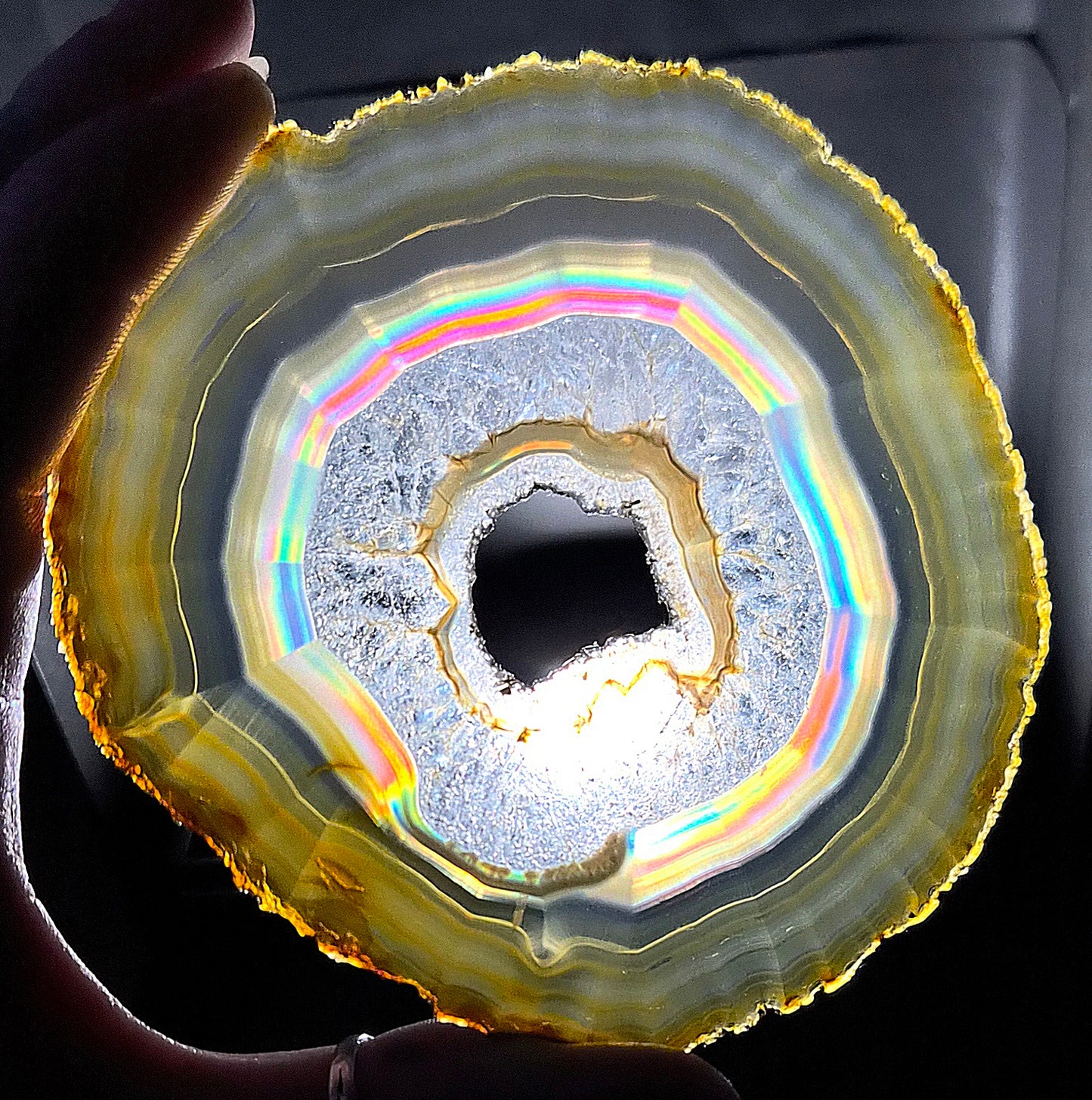 Tranche d’Agate iris avec druze