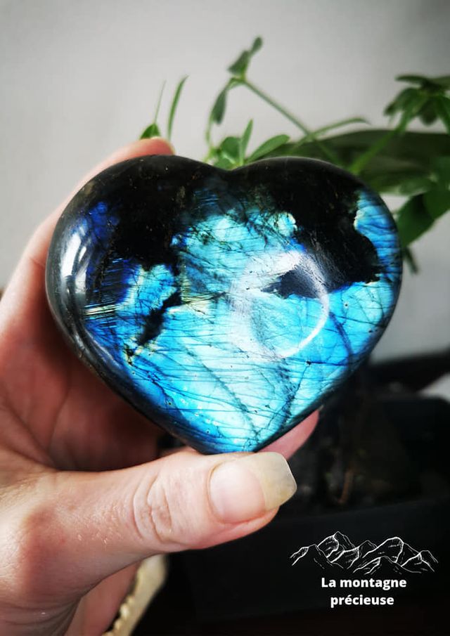 Coeur en Labradorite