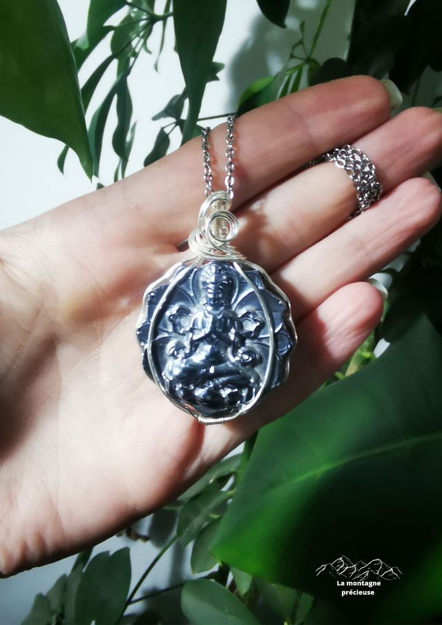 Pendentif Bouddha en Terahertz