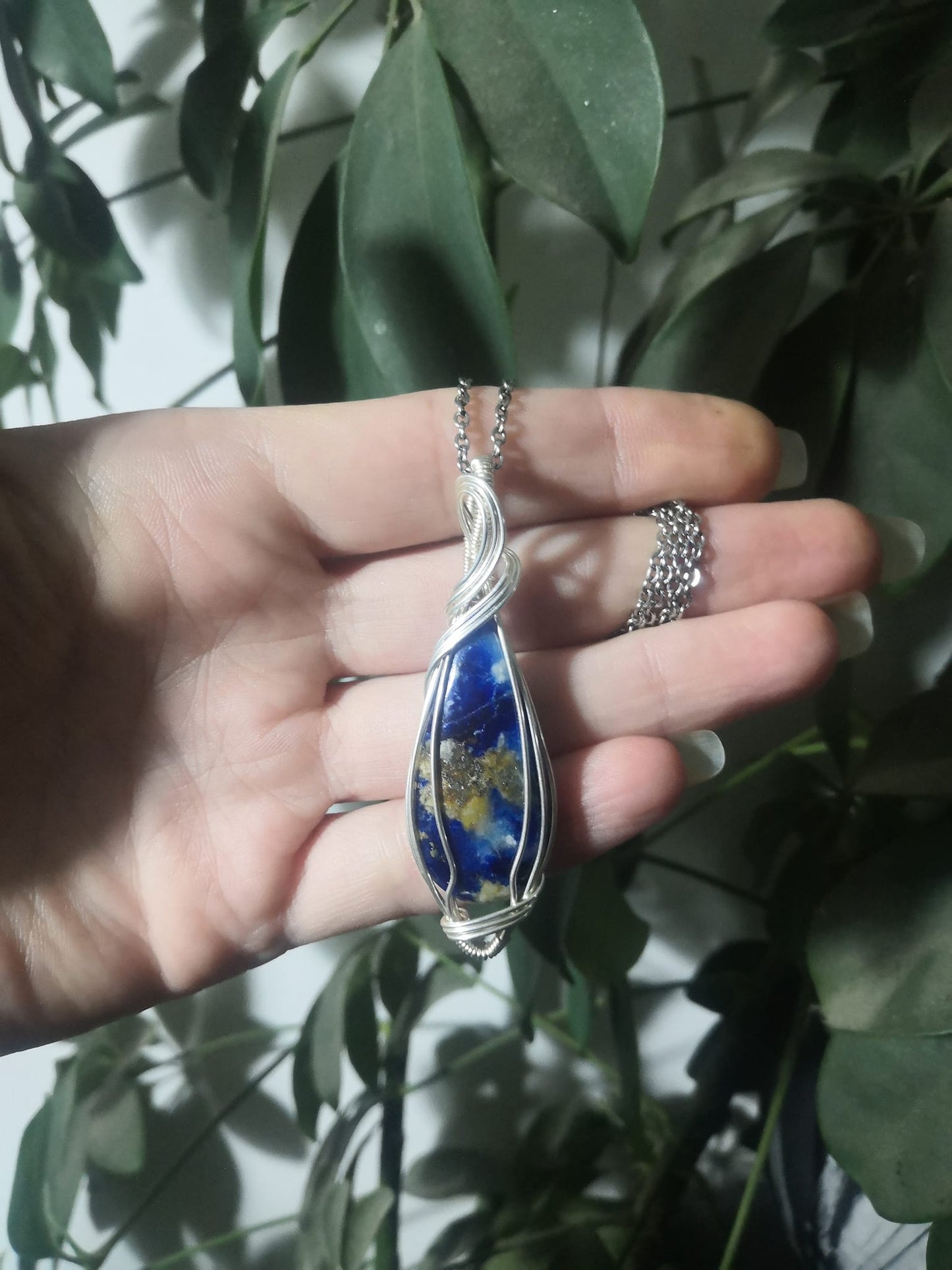Pendentif en afghanite et mica