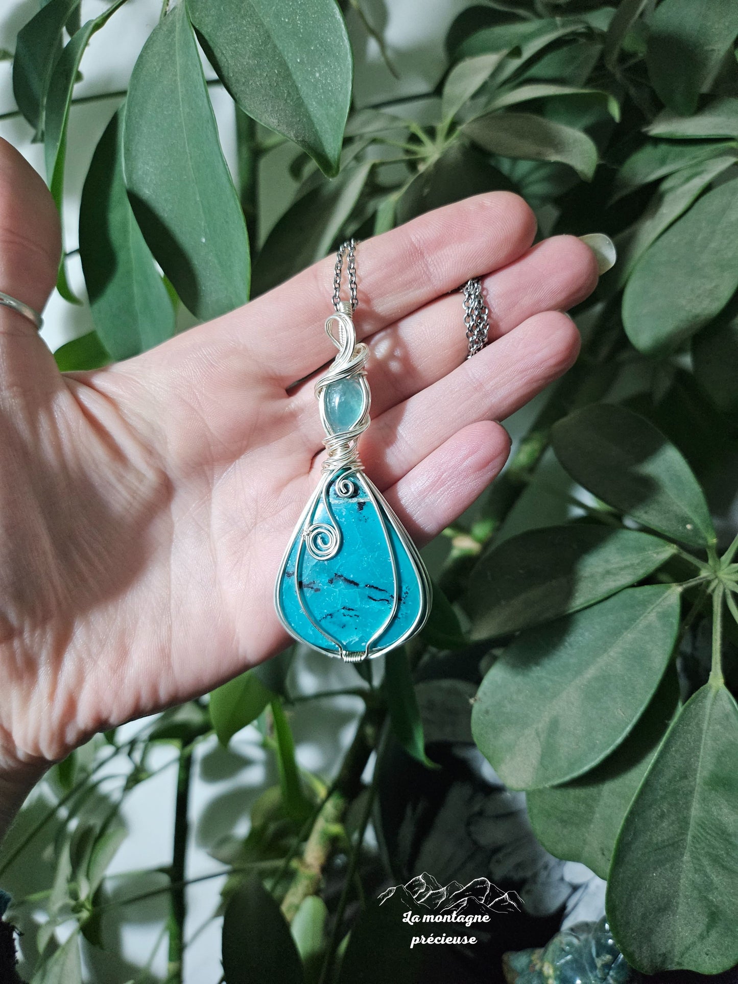 Pendentif en Shattuckite dendritique et fluortite
