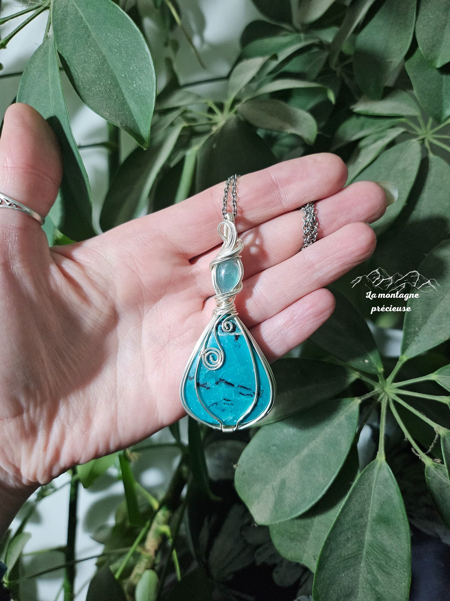 Pendentif en Shattuckite dendritique et fluortite