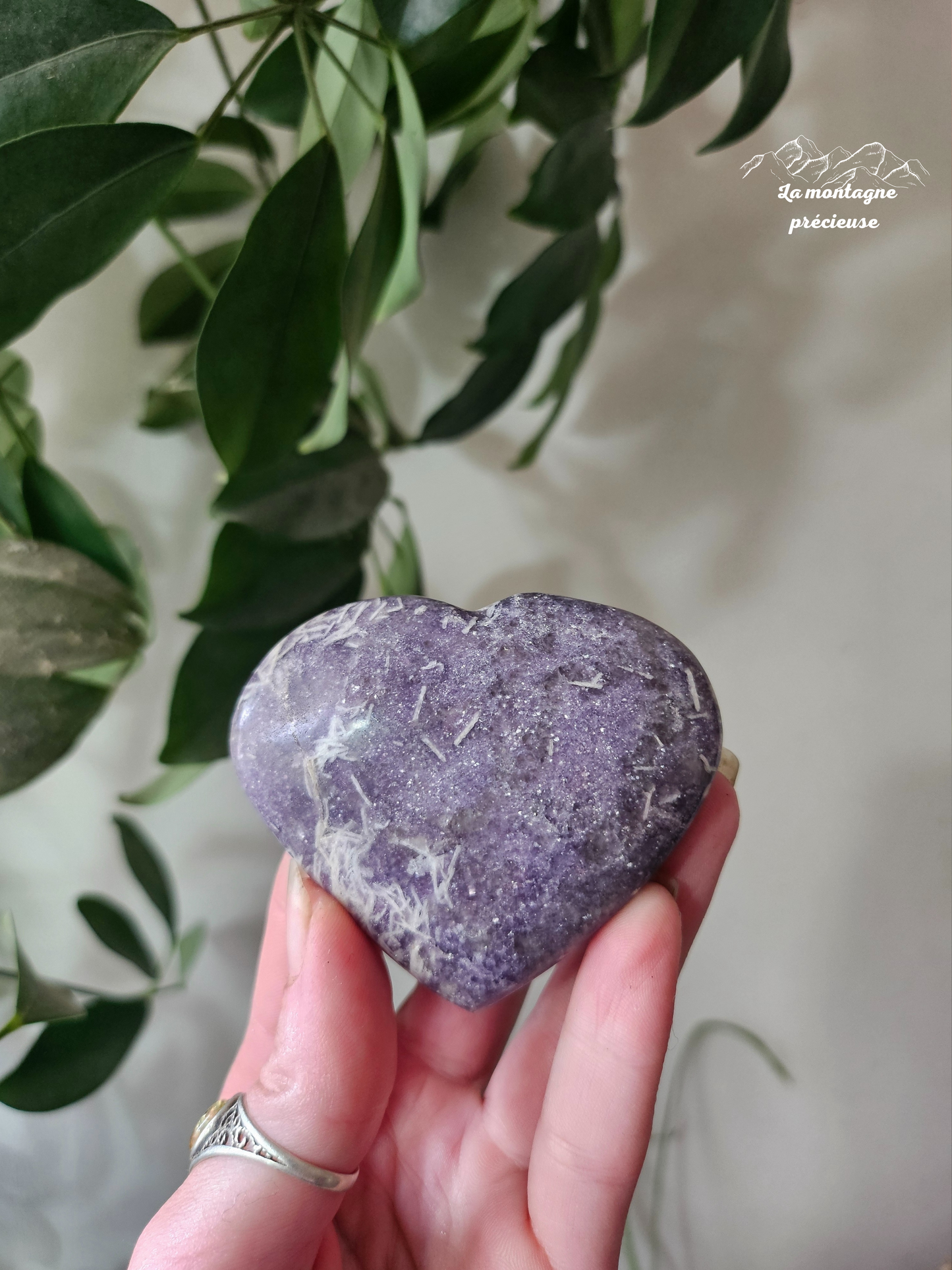 Coeur en lépidolite