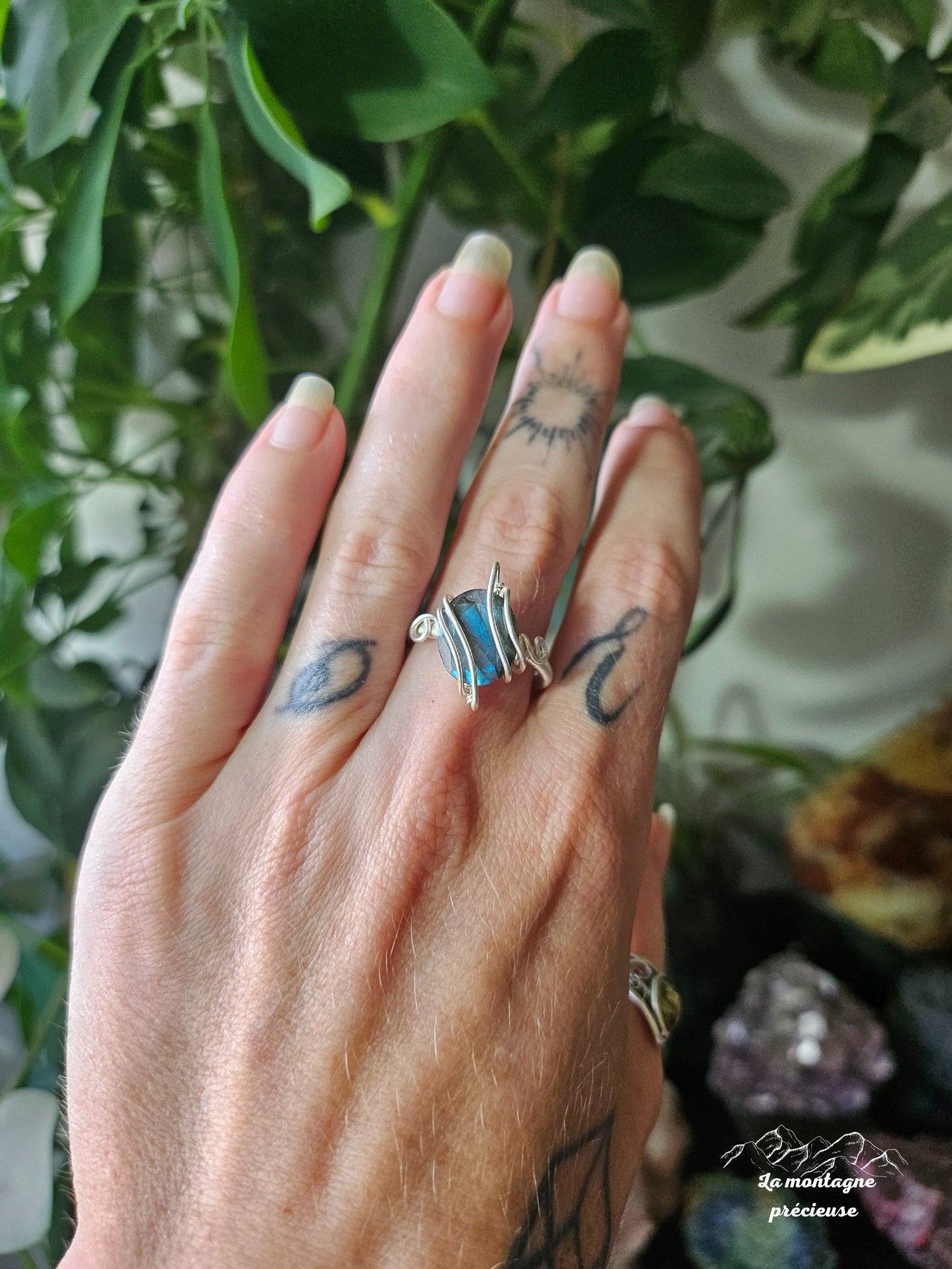 Bague en labradorite facetté
