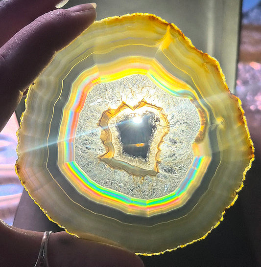 Tranche d’Agate iris avec druze