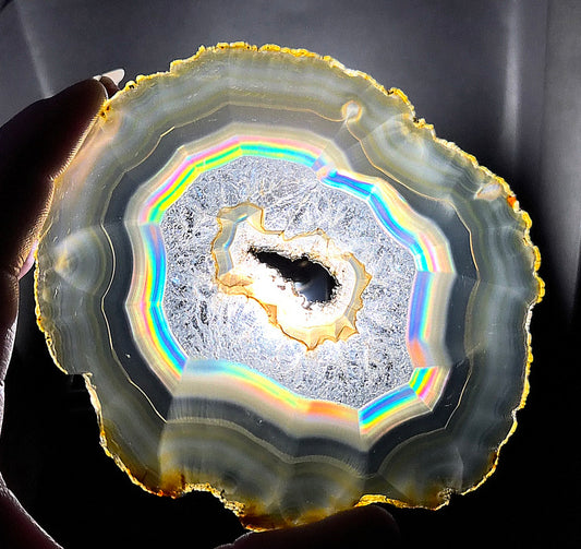 Tranche d’Agate iris avec druze