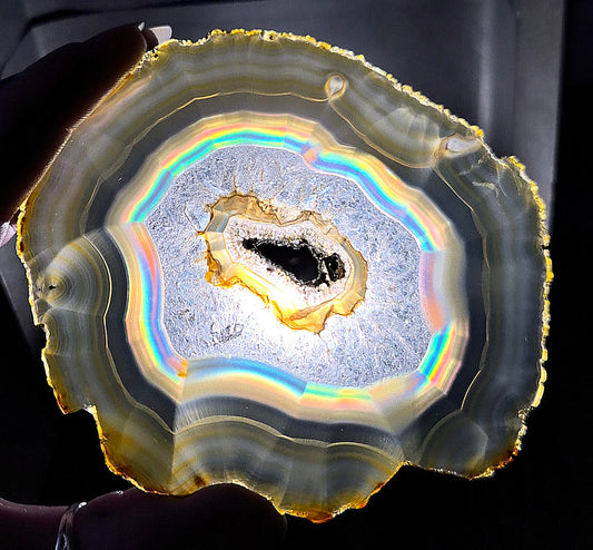 Tranche d’Agate iris avec druze