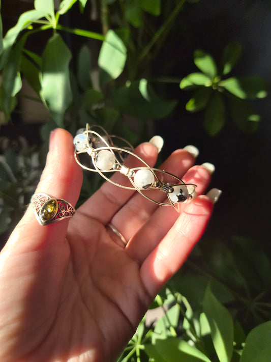 Bracelet infini en pierre de lune
