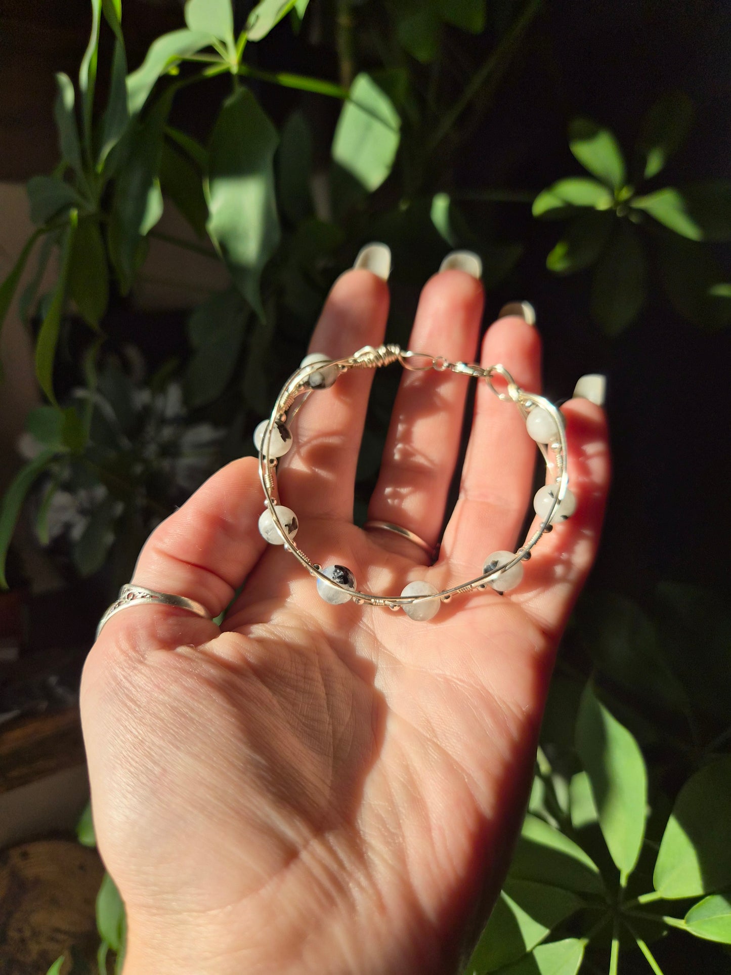 Bracelet infini en pierre de lune