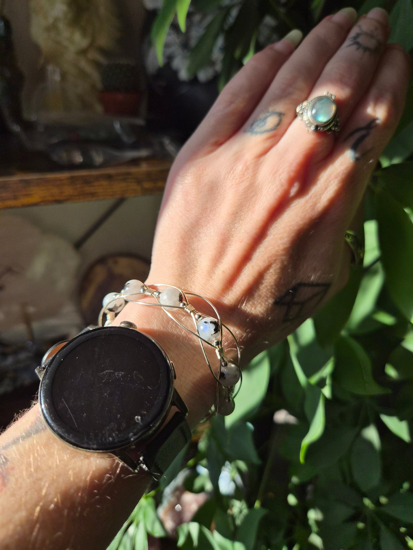 Bracelet infini en pierre de lune