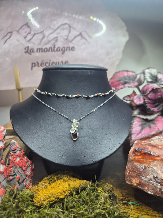 Collier "Braise Éternelle" en Grenat et œil de taureau