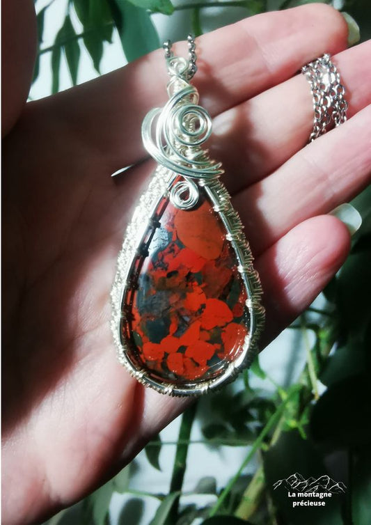 Pendentif en jaspe tabu