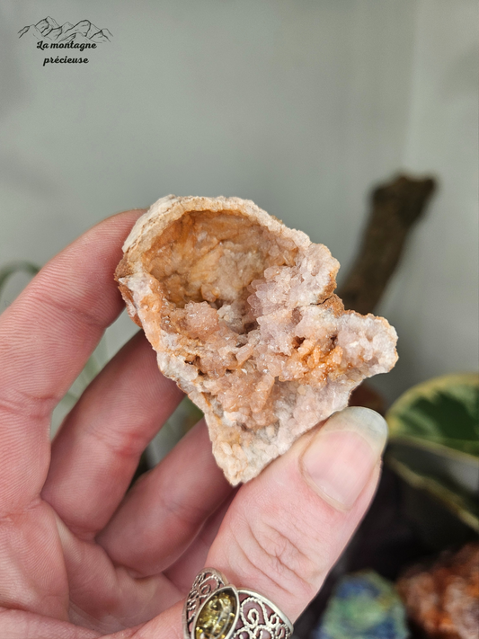 Géode en Améthyste rose