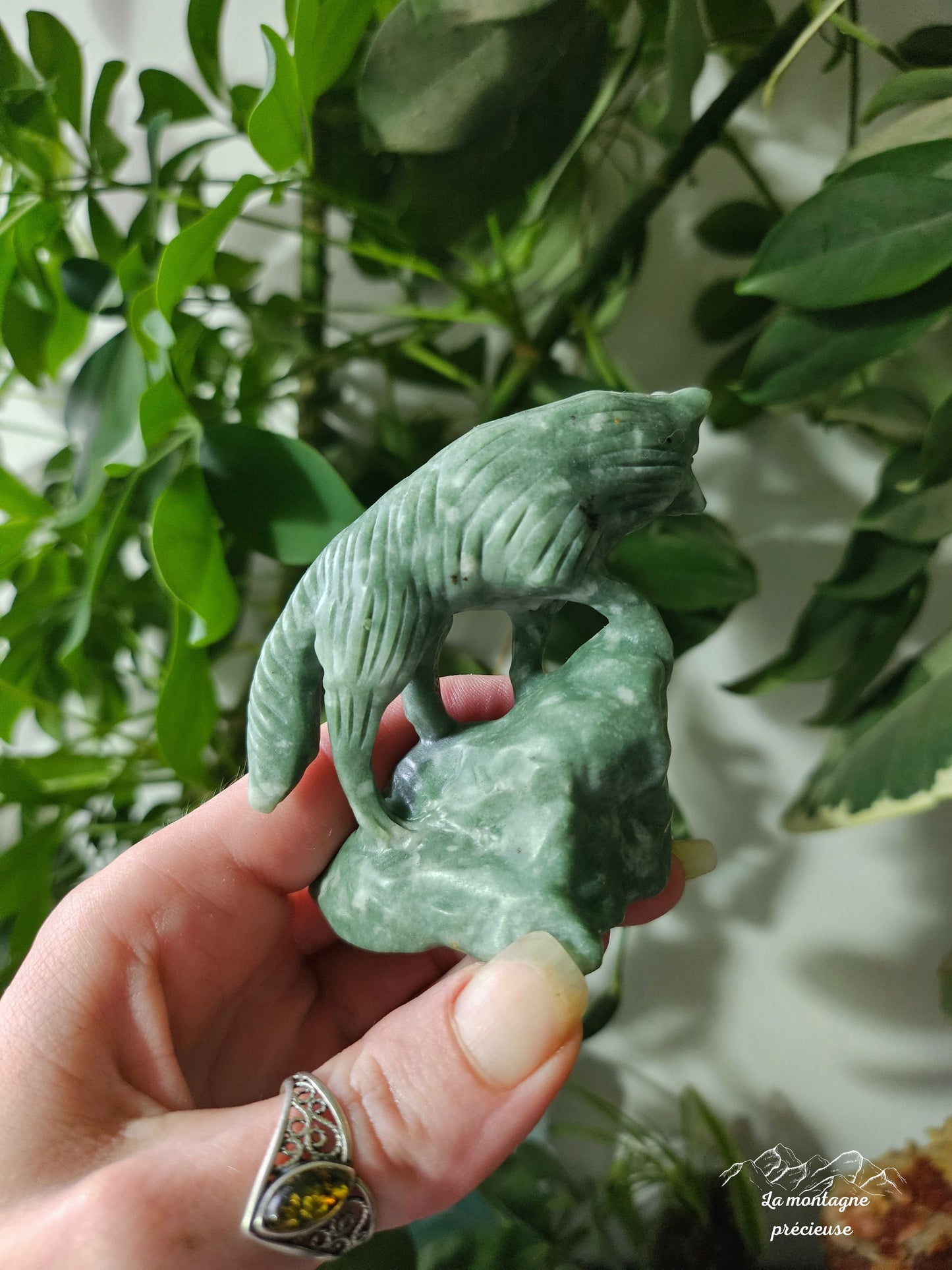 Loup en Jade vert