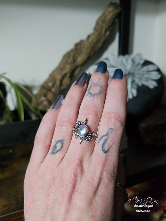 Bague en pierre de lune