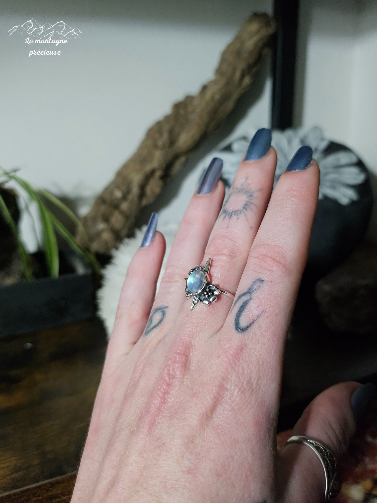 Bague en pierre de lune