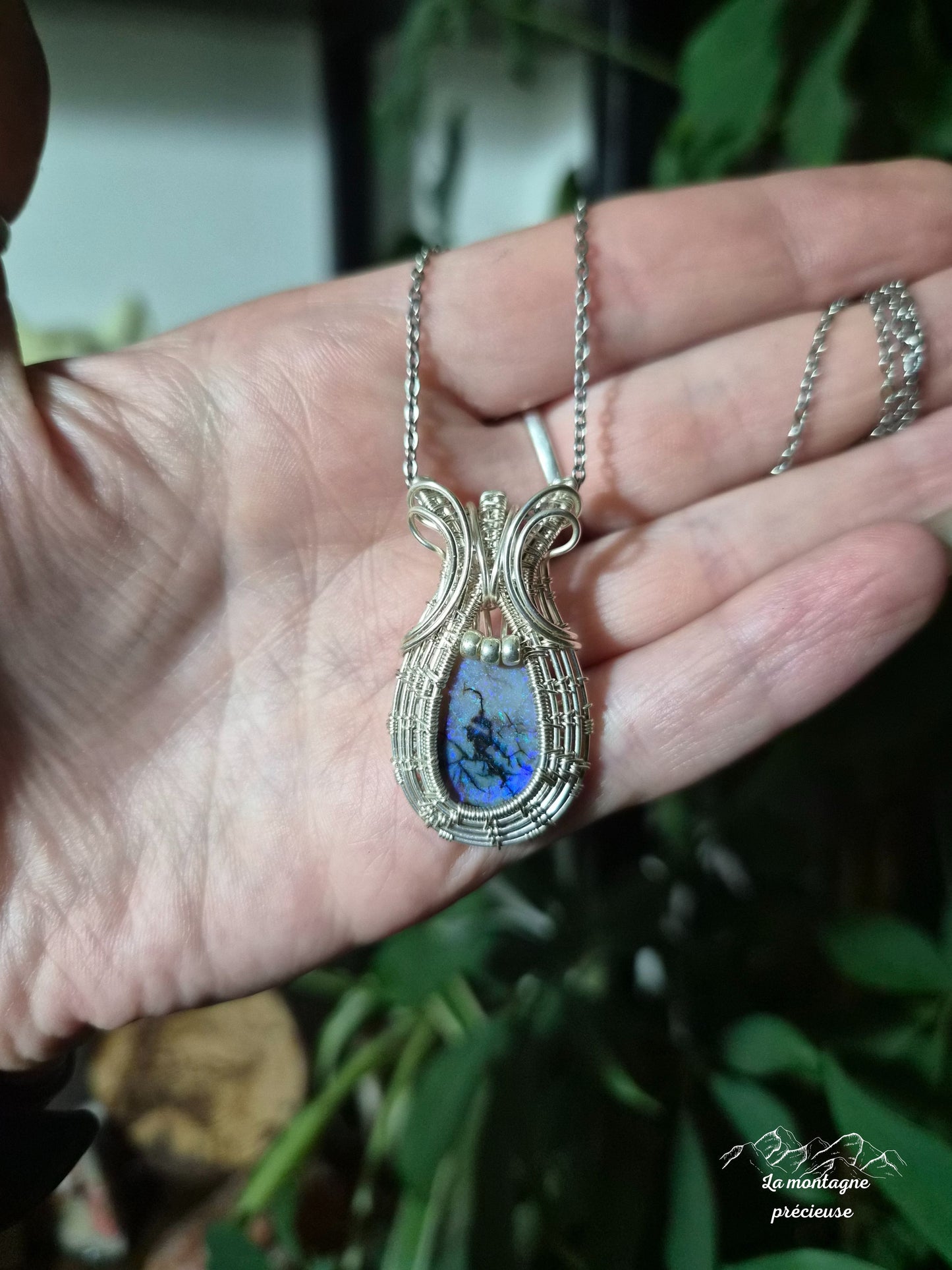 Pendentif en Opale monarque