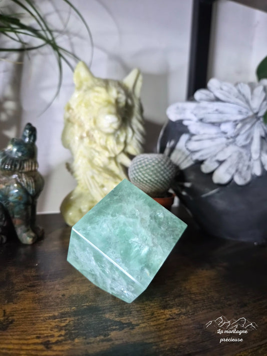 Cube en fluorite verte