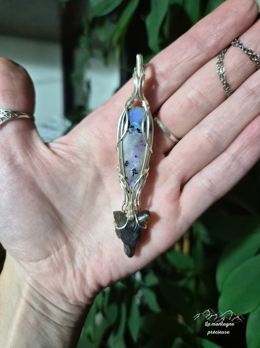 Pendentif éclipse du loup