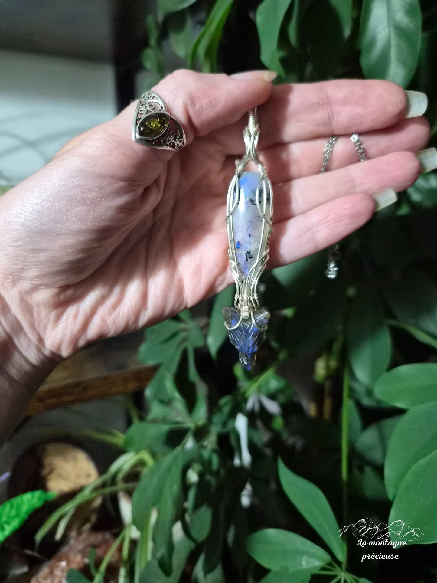 Pendentif éclipse du loup