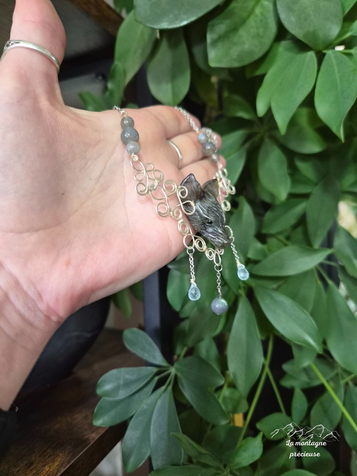 Pendentif dentelle de loup