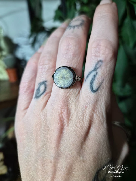 Bague en fleur de pyrite