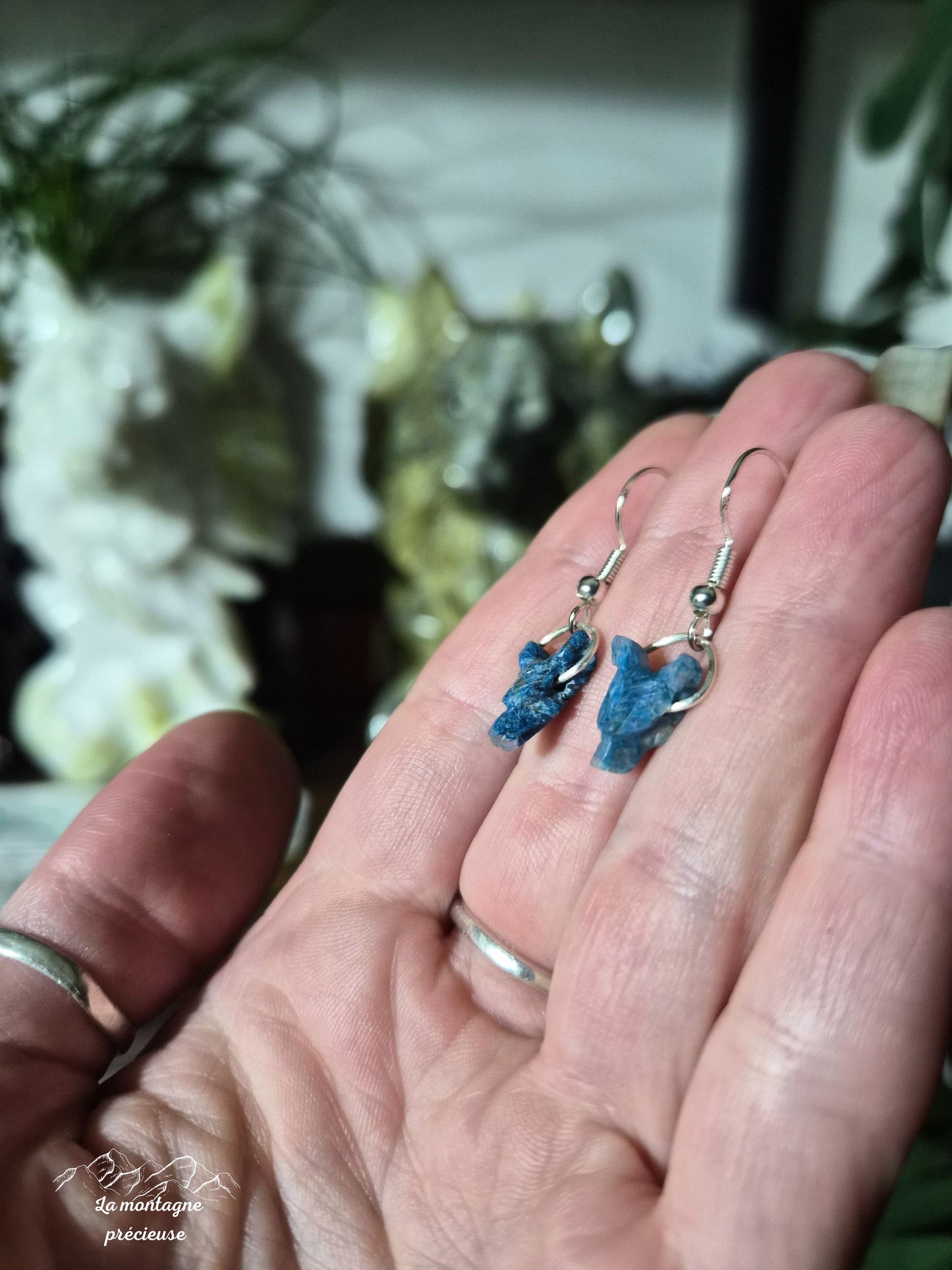 Boucles d'oreilles tête de loup chrysocolle