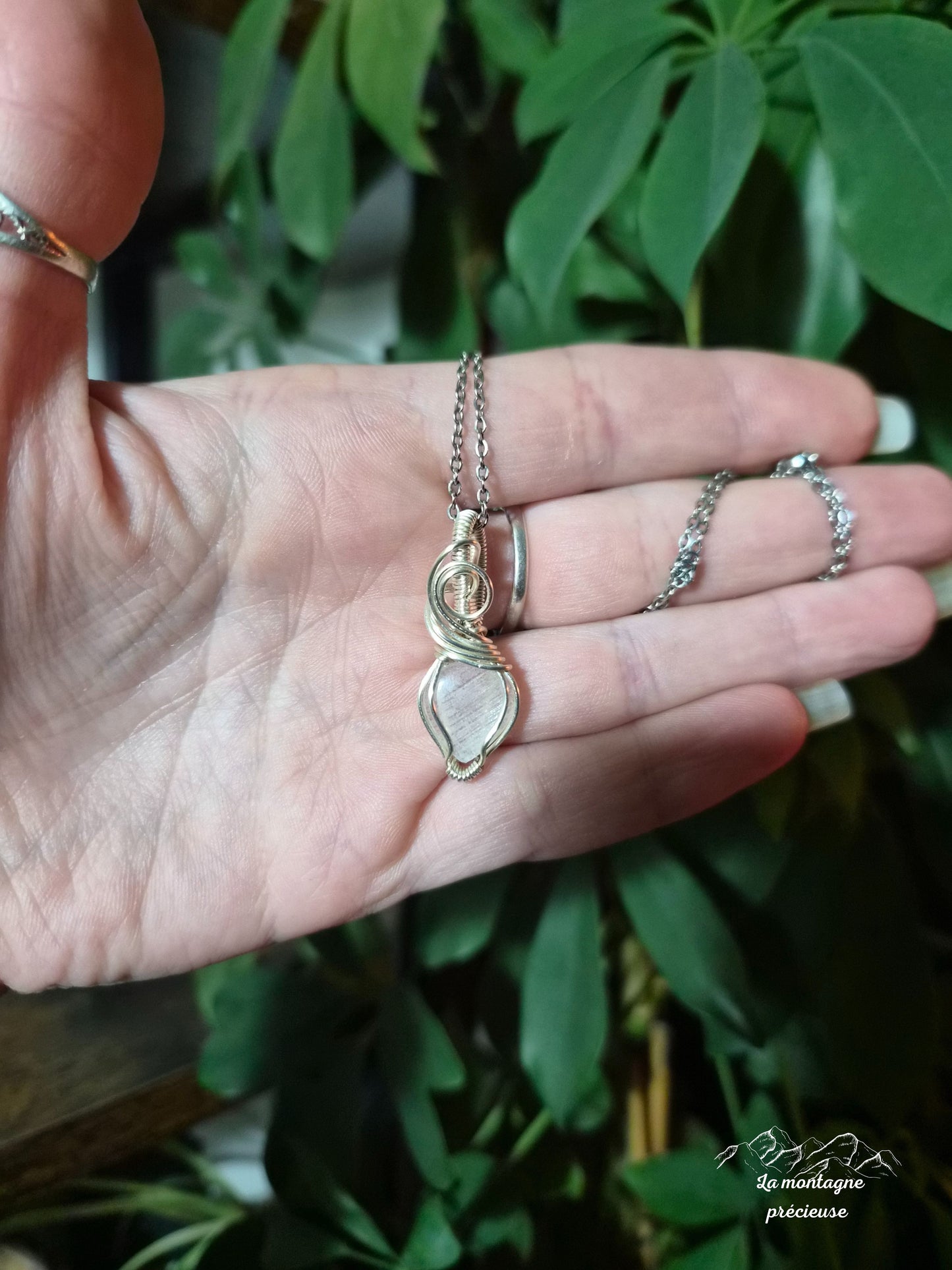 Pendentif en Pierre de lune