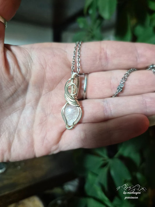 Pendentif en Pierre de lune