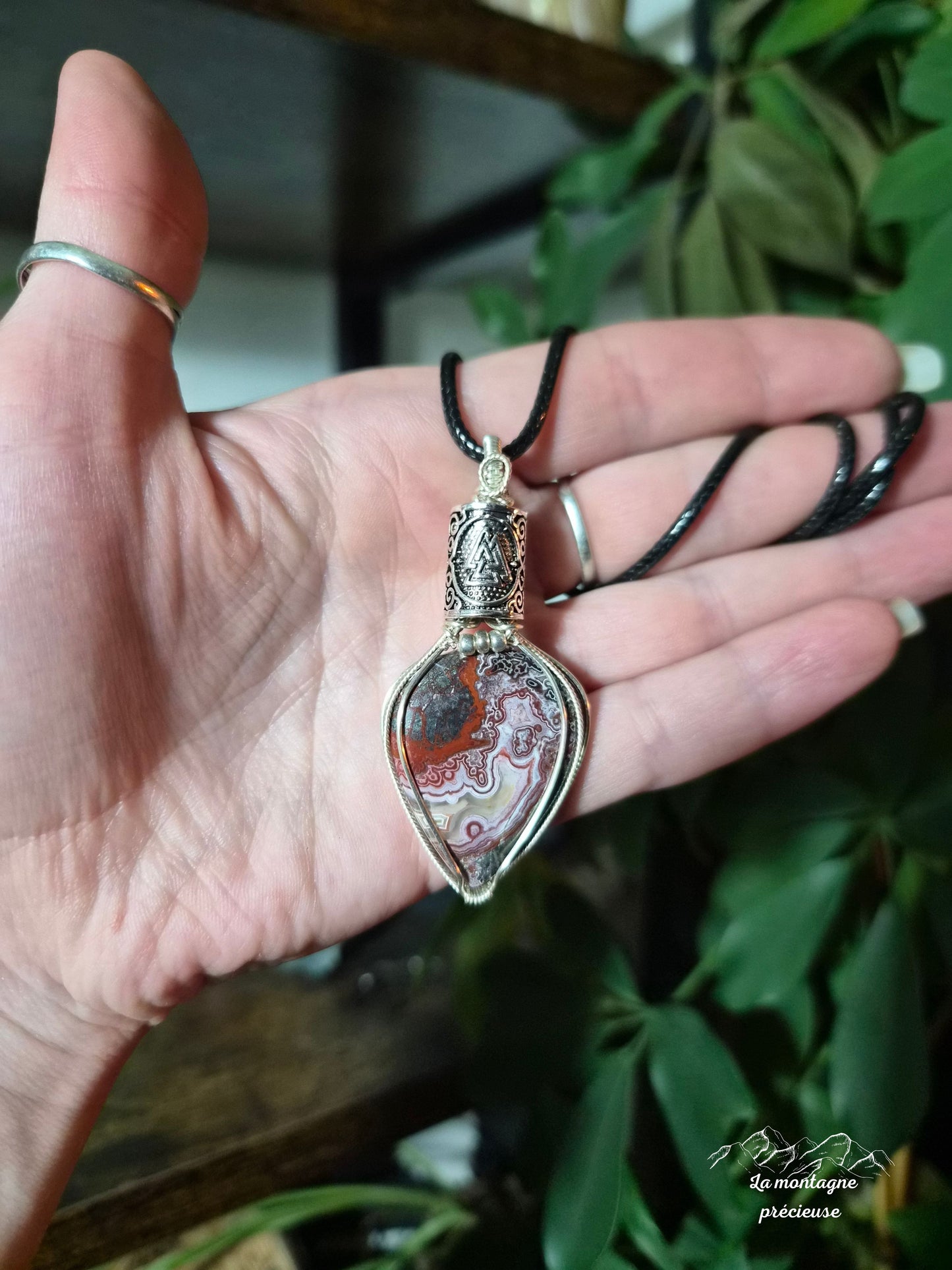 Pendentif " Sceau du destin " en Agate crazy lace