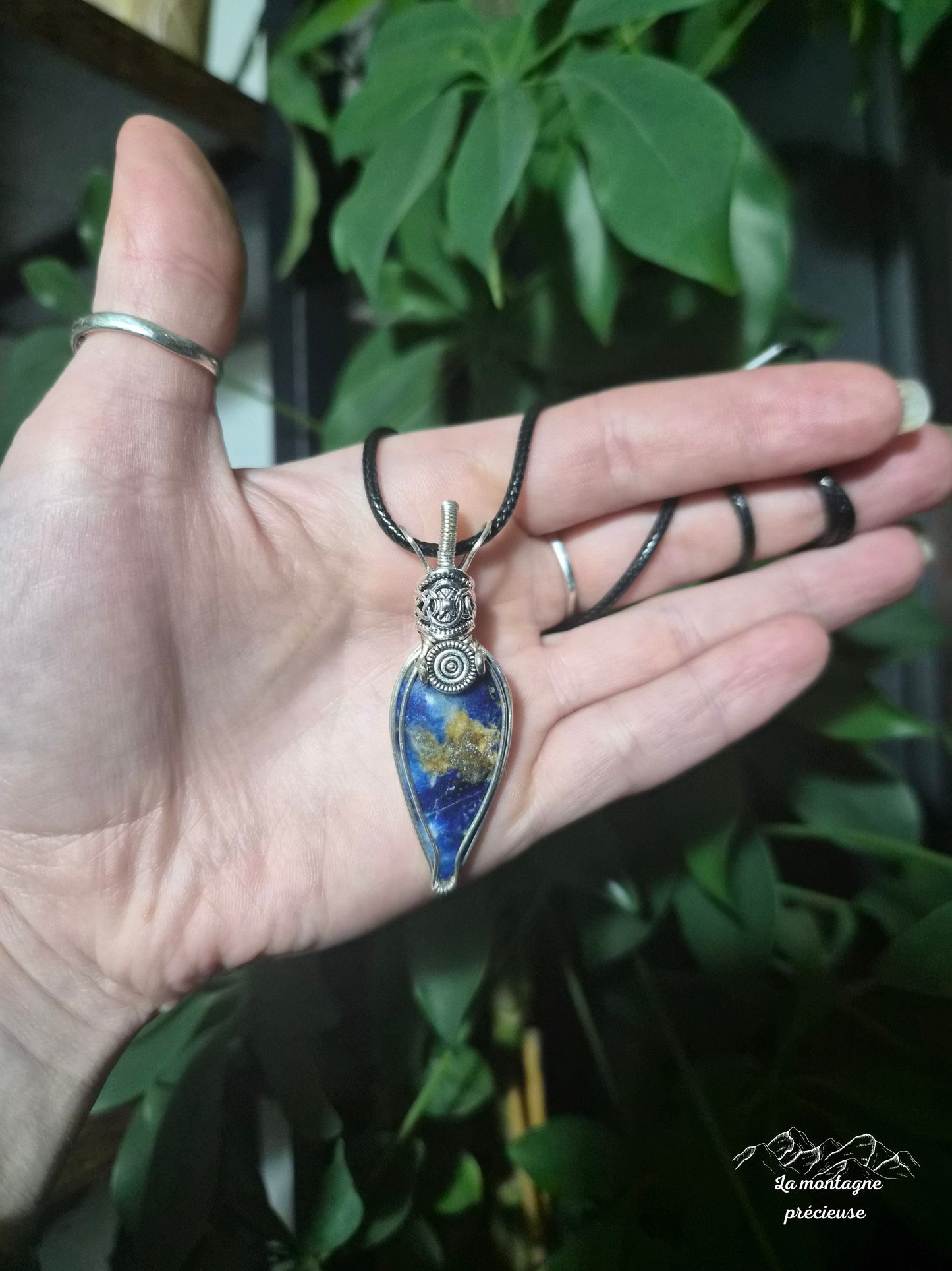 Pendentif "Larme Ancestrale" en Afghanite