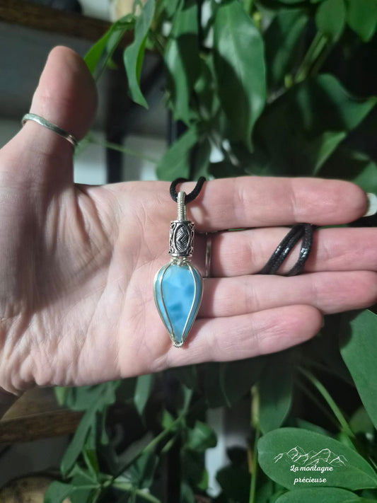 Pendentif "Souffle Céleste" en larimar