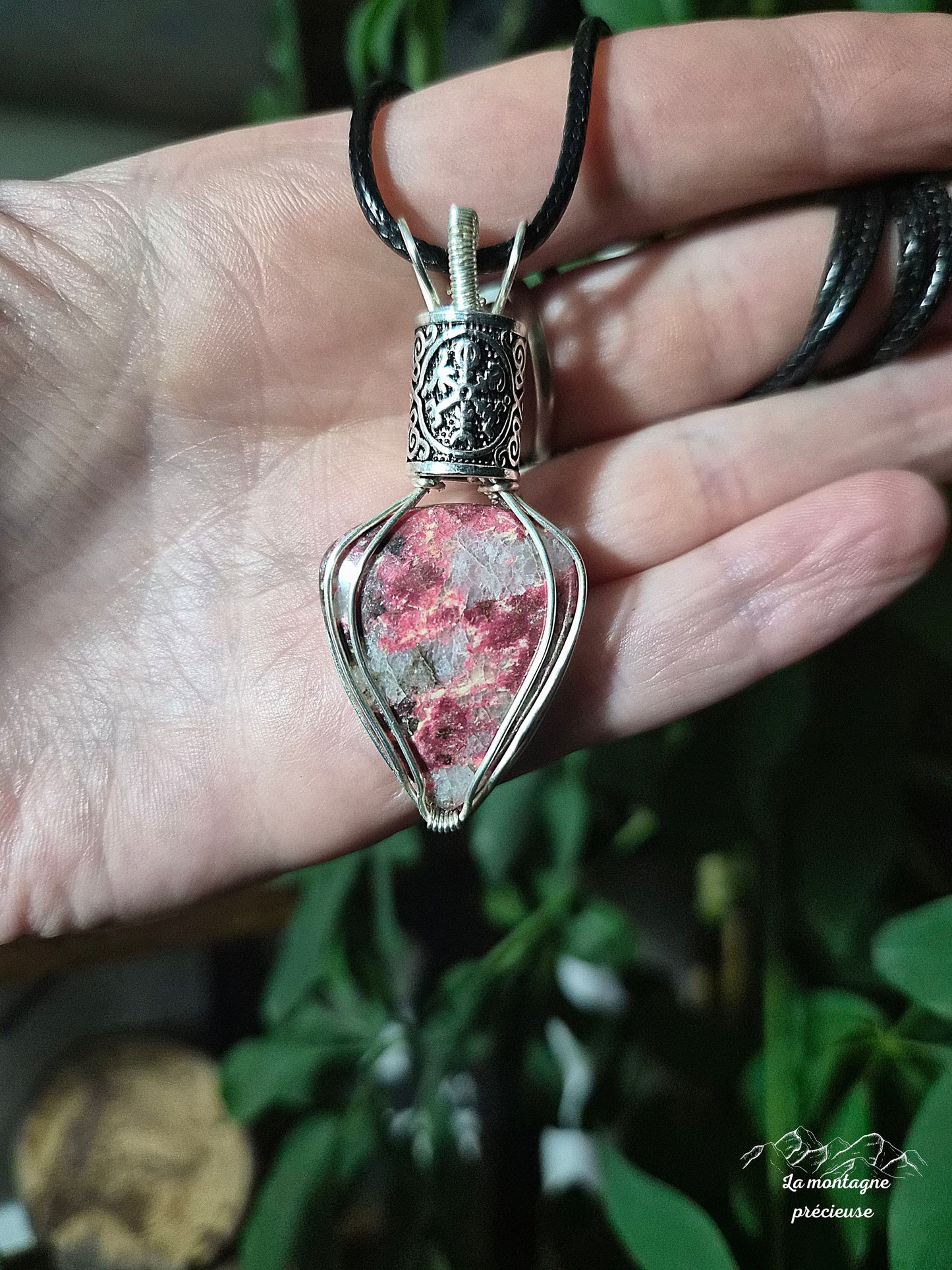 Pendentif "Étoile Guidante" en thulite