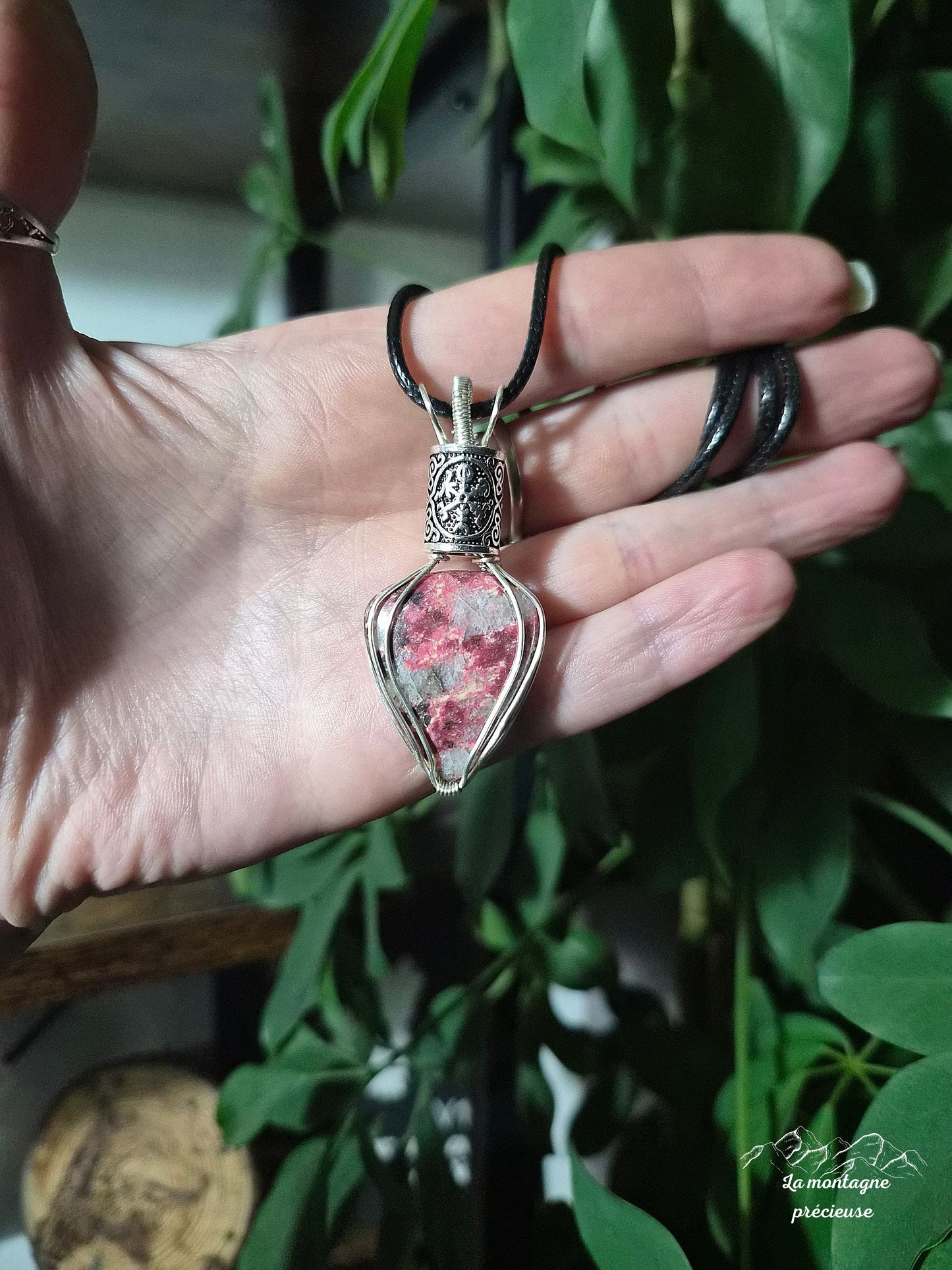 Pendentif "Étoile Guidante" en thulite