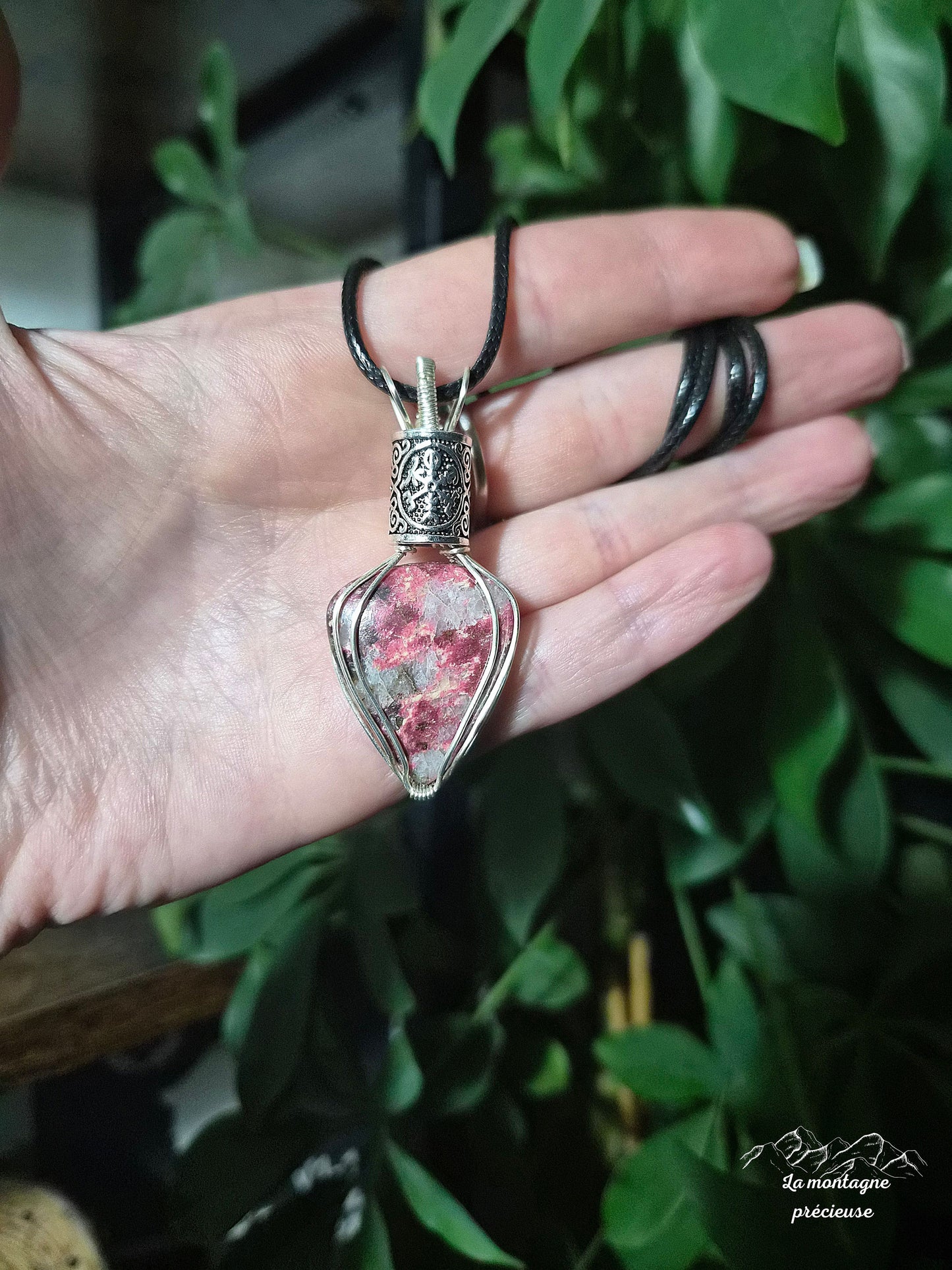 Pendentif "Étoile Guidante" en thulite