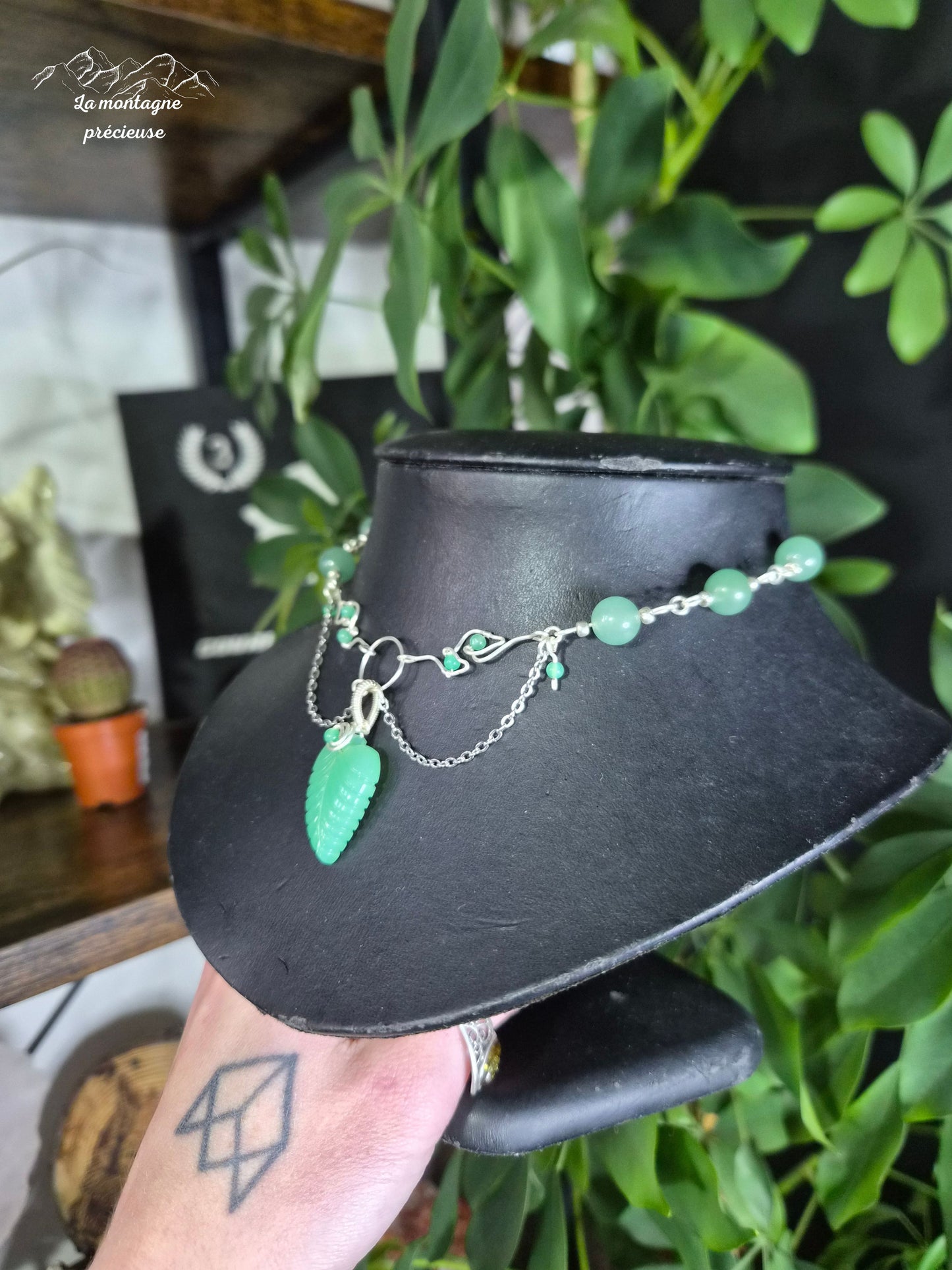 Pendentif ras du cou en Aventurine verte