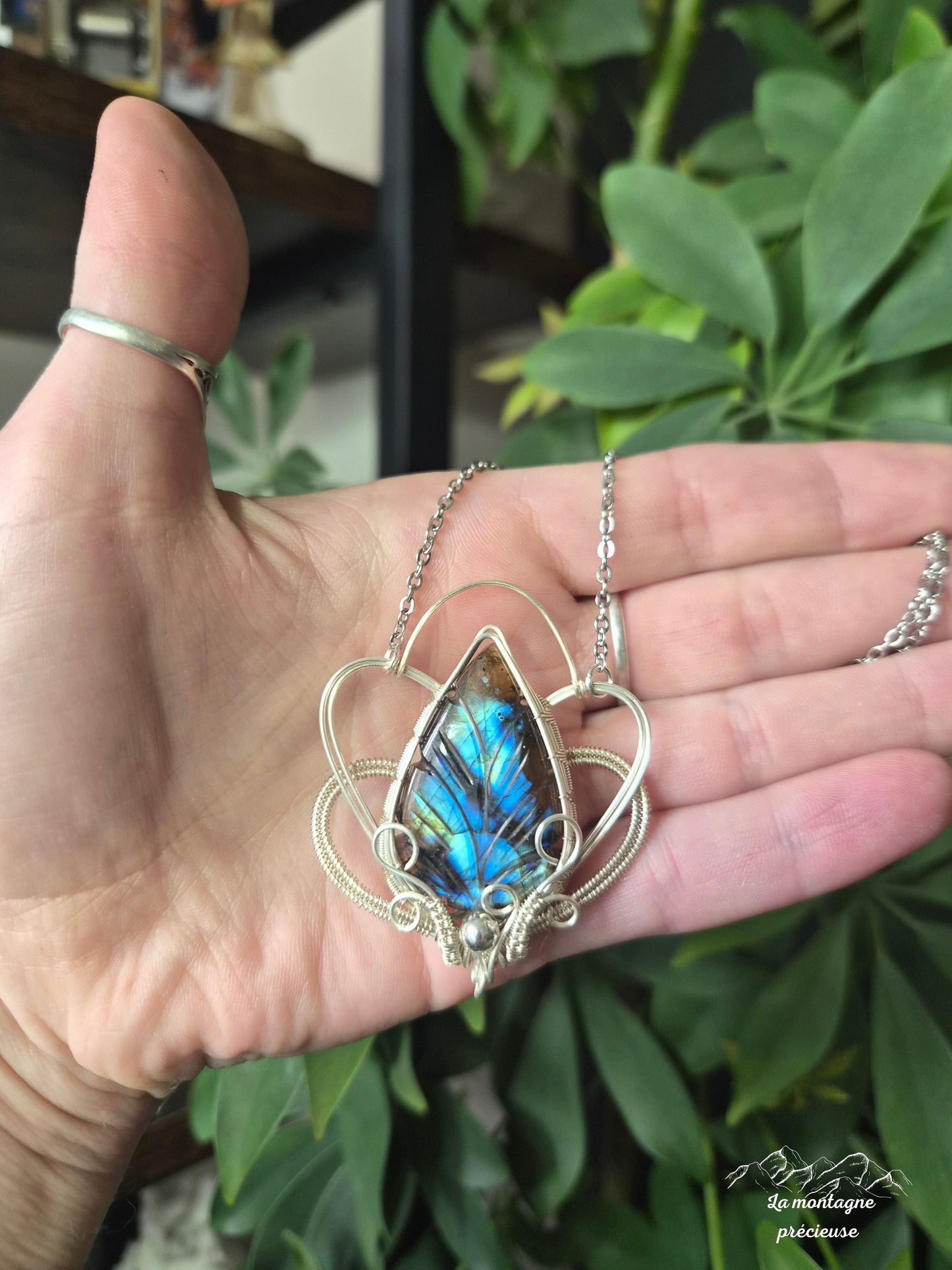 Collier "Lueur Boréale" en labradorite