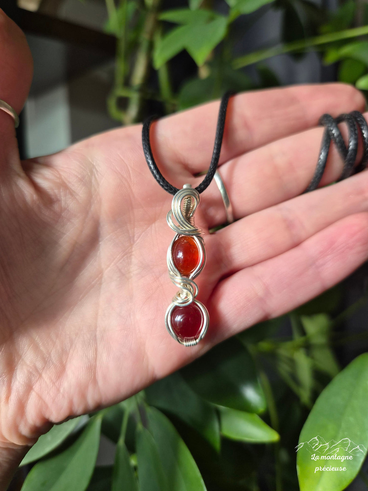 Pendentif " Les Braises du Cœur " en Grenat