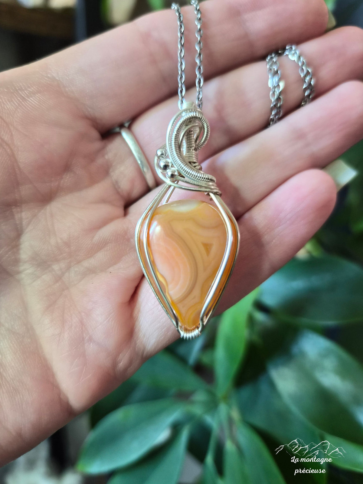 Pendentif " Les Sillons du Soleil " en Agate du lac Supérieur