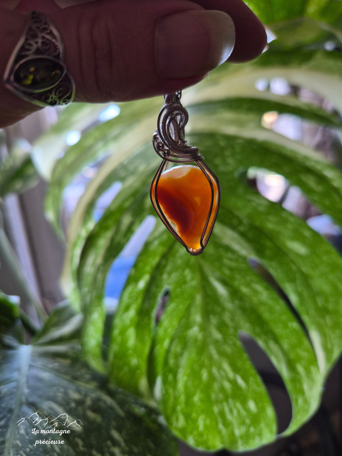 Pendentif " Les Sillons du Soleil " en Agate du lac Supérieur
