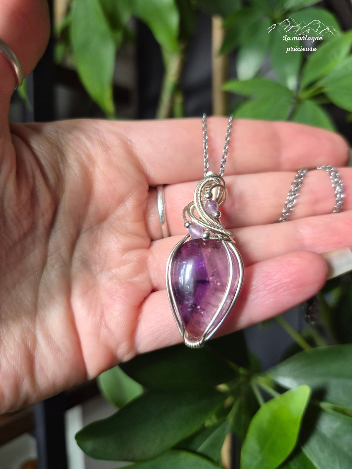 Pendentif "L’Âme Pourpre " en améthyste