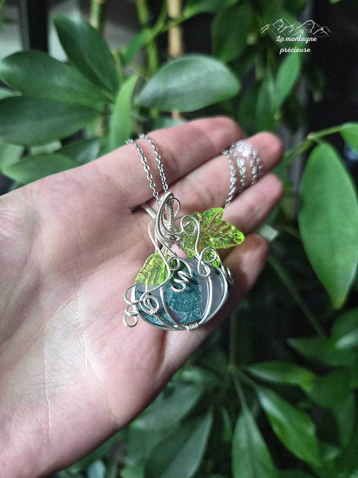 Pendentif " La Citrouille du Jardin Secret " en agate mousse