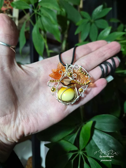 Pendentif "L'Élixir du Soleil d'Automne"