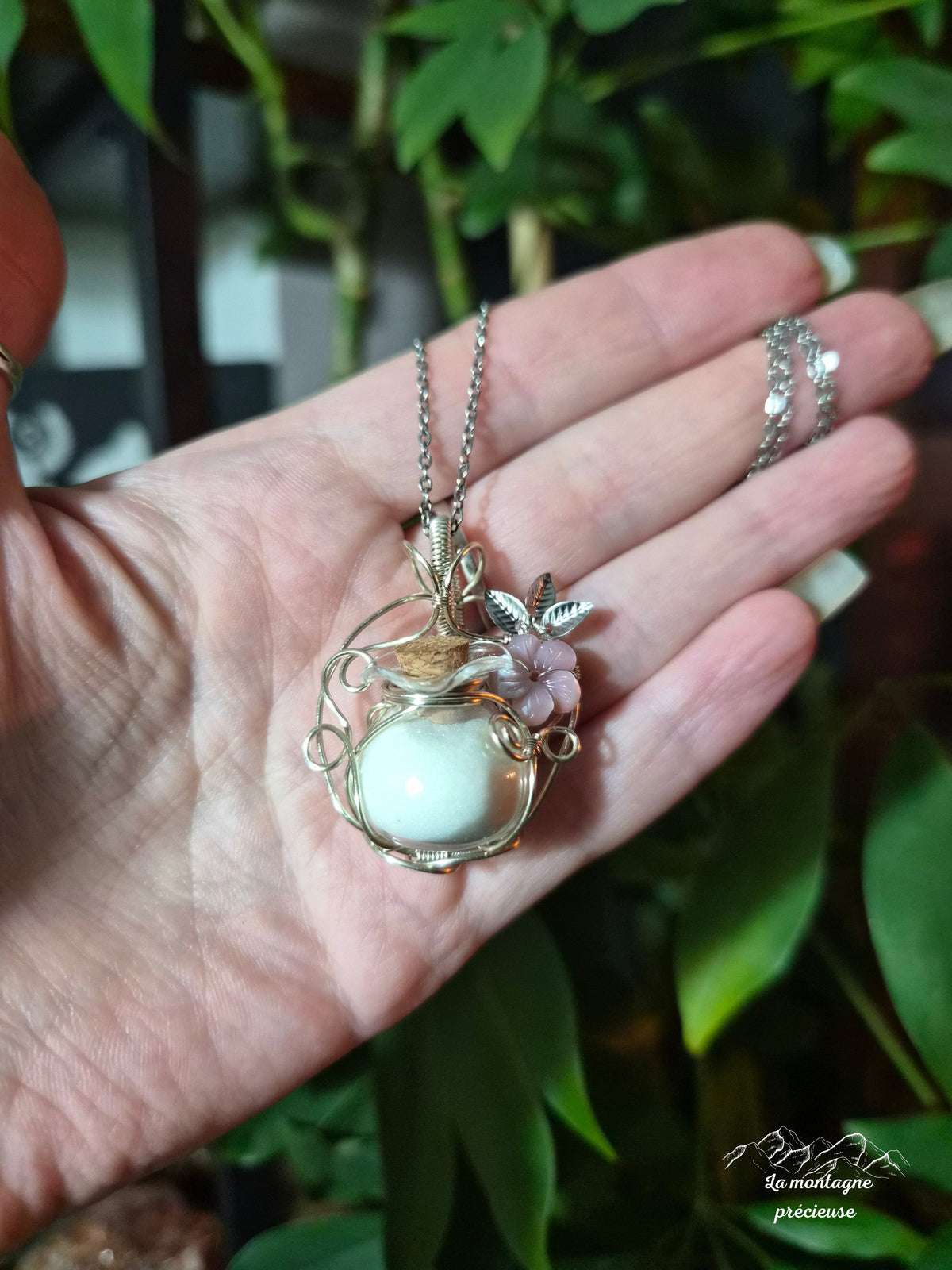 Pendentif "L'Élixir des Tendres Aurores"