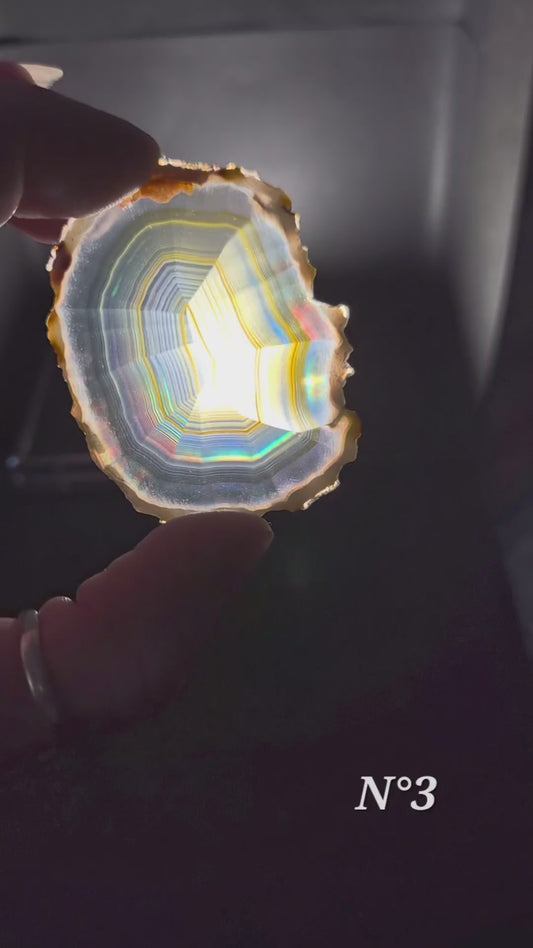 Tranche d’Agate iris