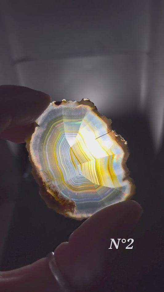 Tranche d’Agate iris