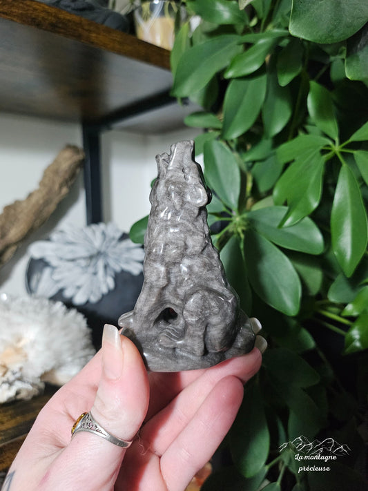 Loup en obsidienne argentée